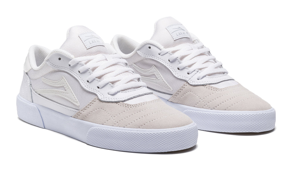 LAKAI_CAMBRIDGE_WHITE-REFLECTIVE-SUEDE_MS3230252A00_WHRES_02.jpg