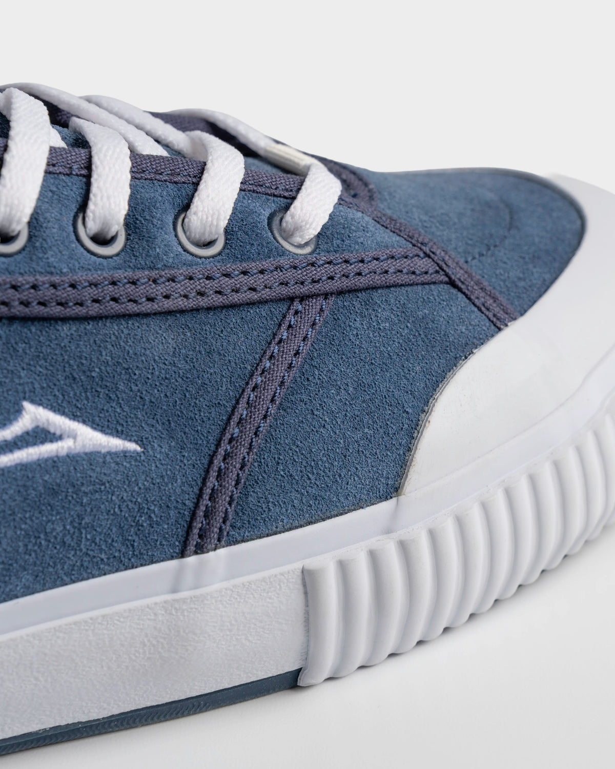 Laka_Conrad_Elite_Skate_Shoes_Navy_White_Suede_3.jpg