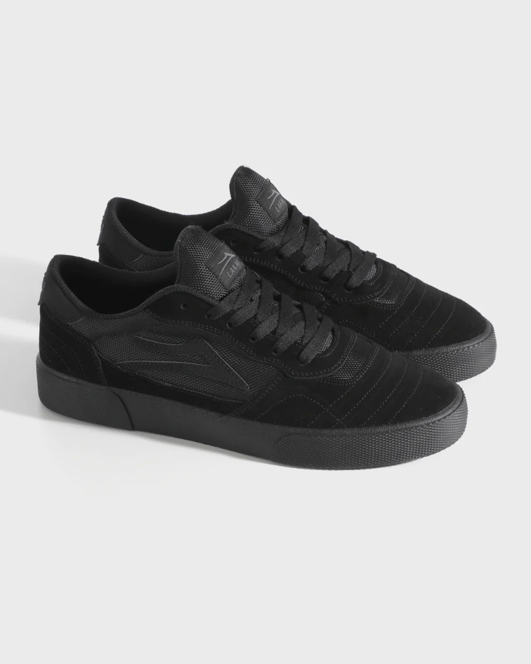 Lakai_Cambridge_Black_Black_suede_pair.png